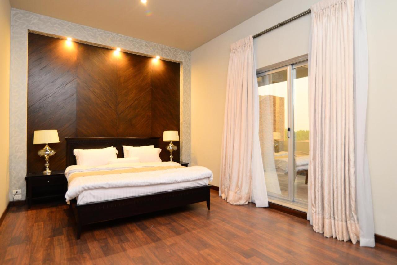 Circle Club Faisalabad Ξενοδοχείο Εξωτερικό φωτογραφία