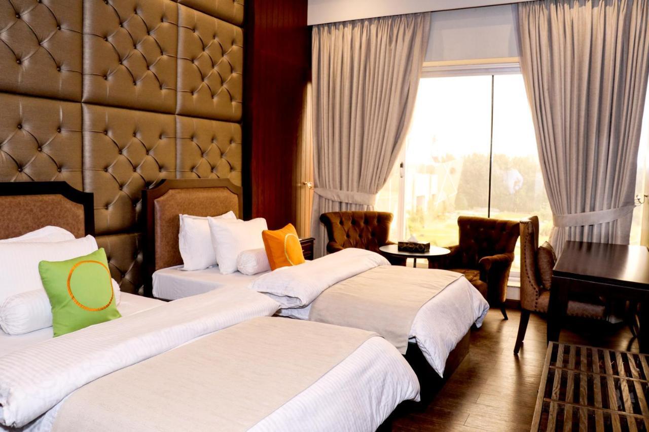 Circle Club Faisalabad Ξενοδοχείο Εξωτερικό φωτογραφία
